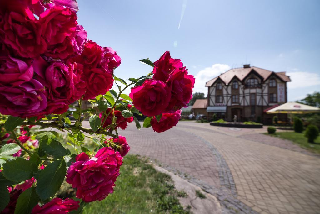 Shelter Hotel & Restaurant Kolodezhno Exterior photo